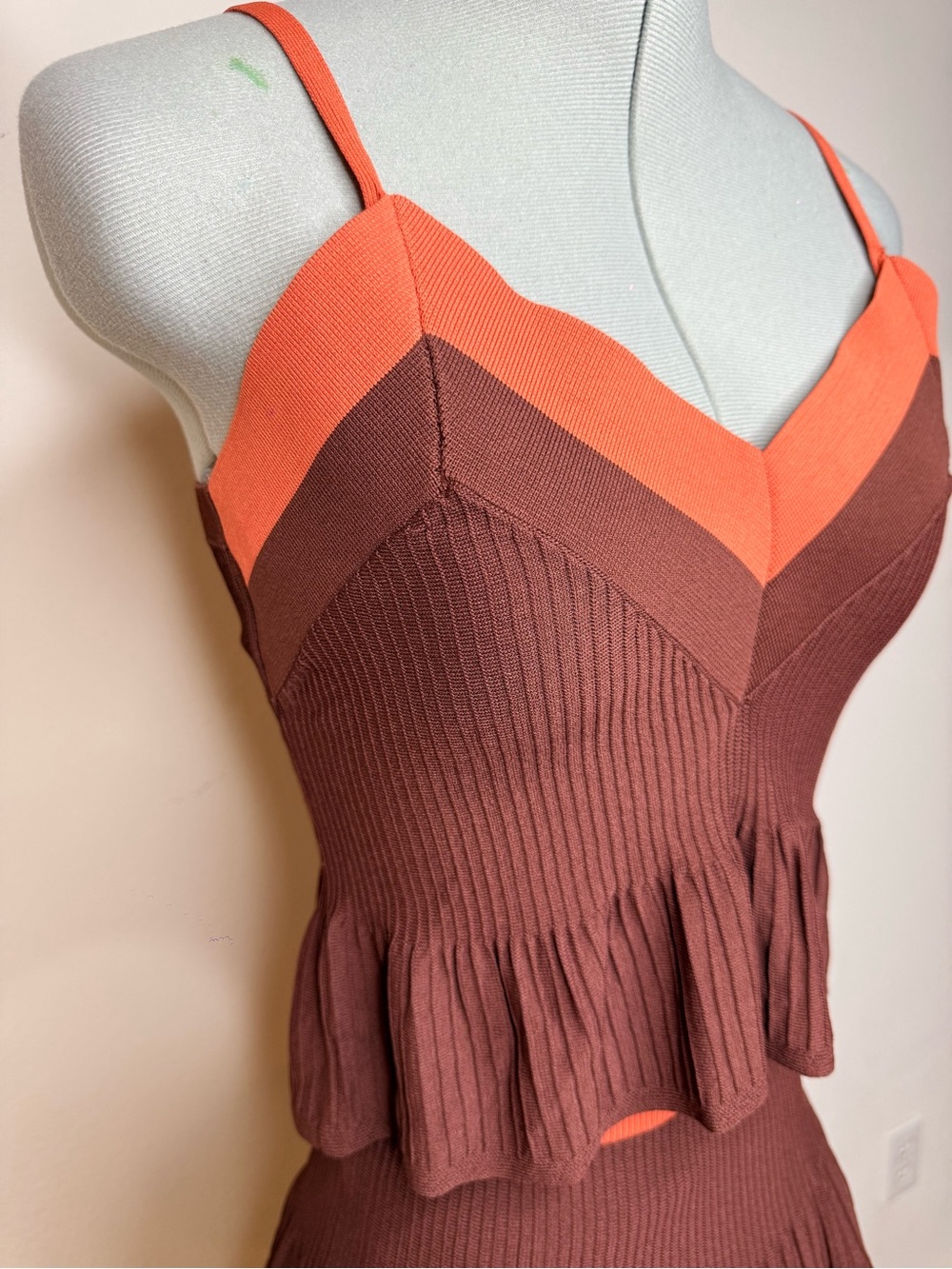 Eva Franco Ribbed Knit 2PC Skirt Set S Ruffled - Picture 3 of 10